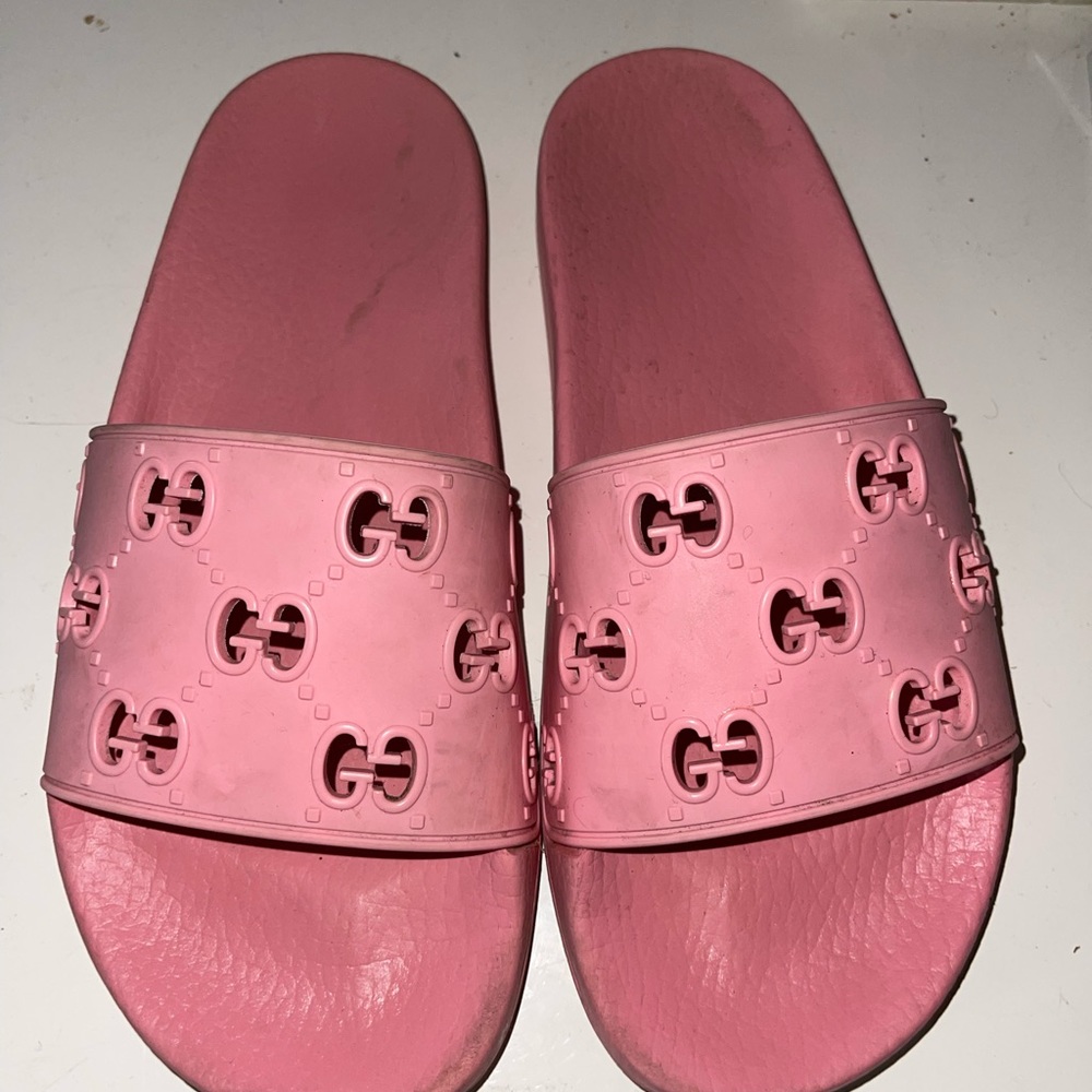 Gucci slides